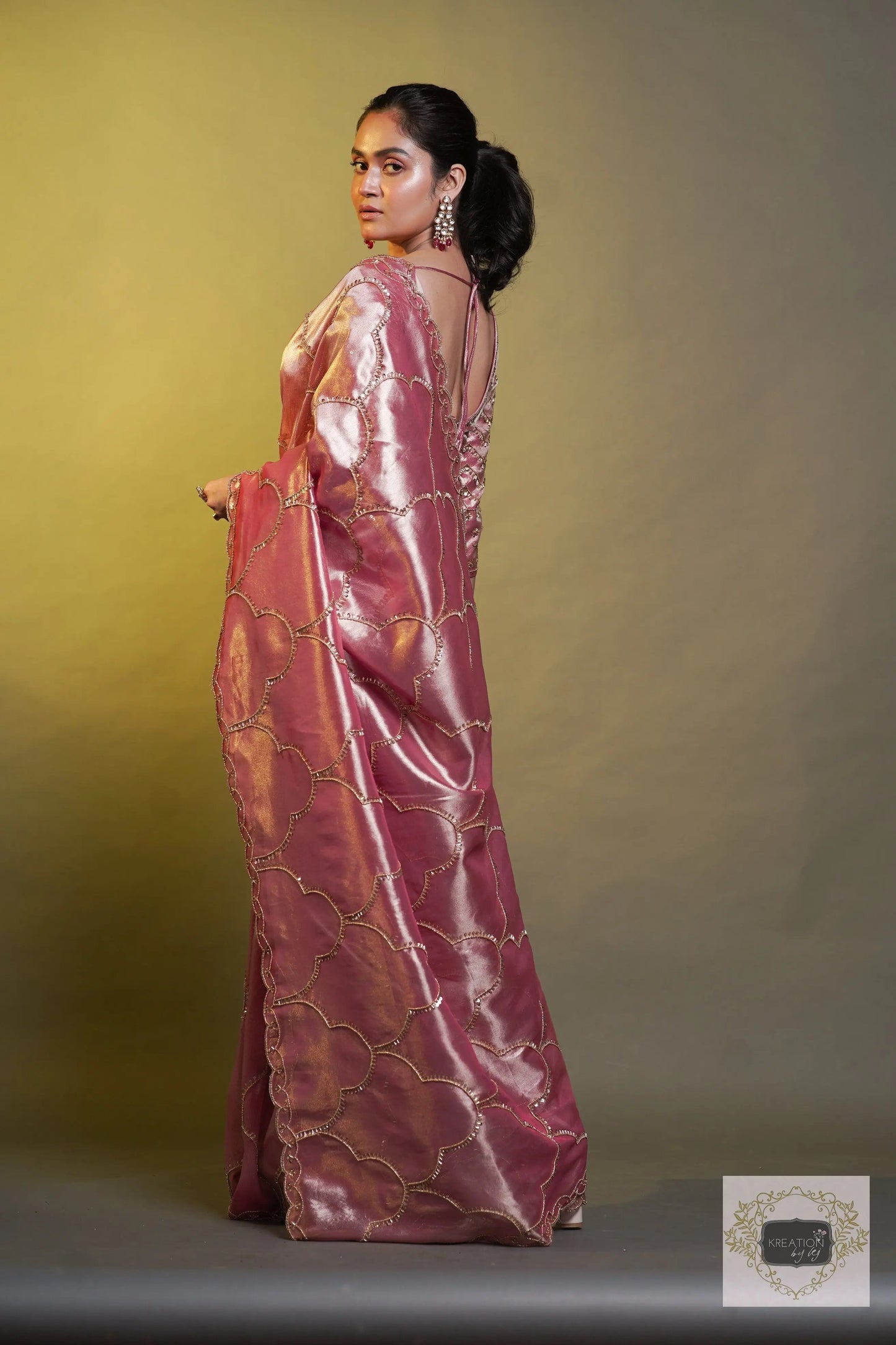 Chaudhvin ka Chand Pink Tissue Saree kreationbykj