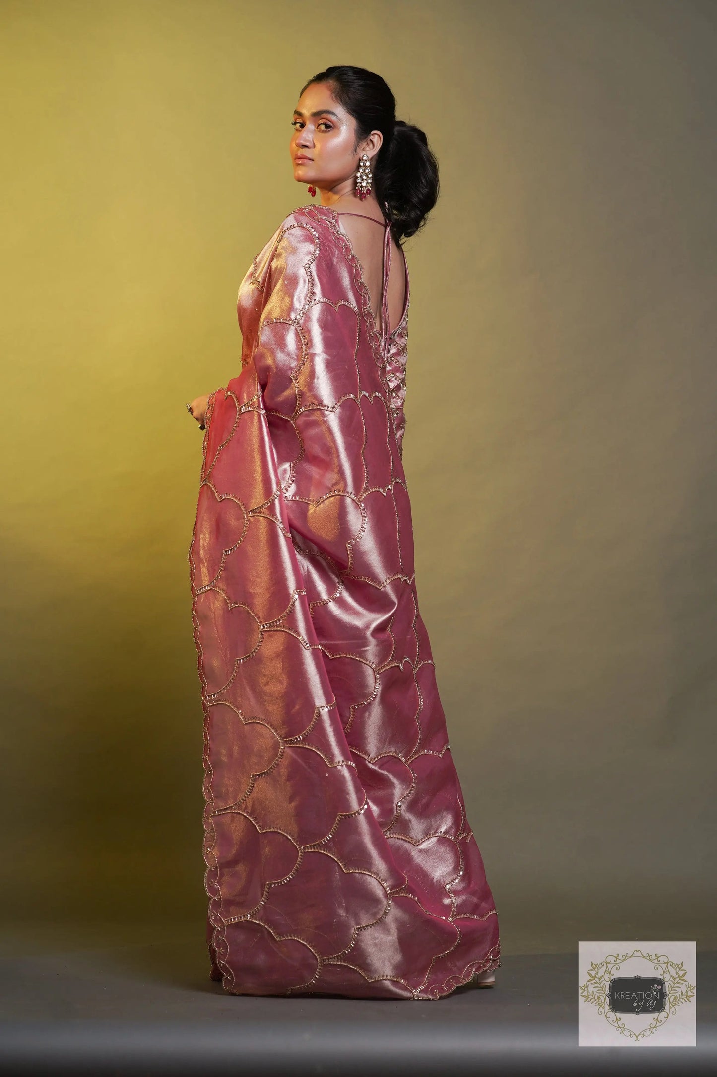 Chaudhvin ka Chand Pink Tissue Saree kreationbykj